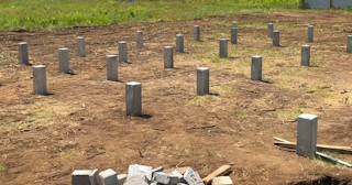 Фундамент на забивных жб сваях под ключ в Гае - фундамент из забивных железобетонных свай цена от 3178 руб/м2